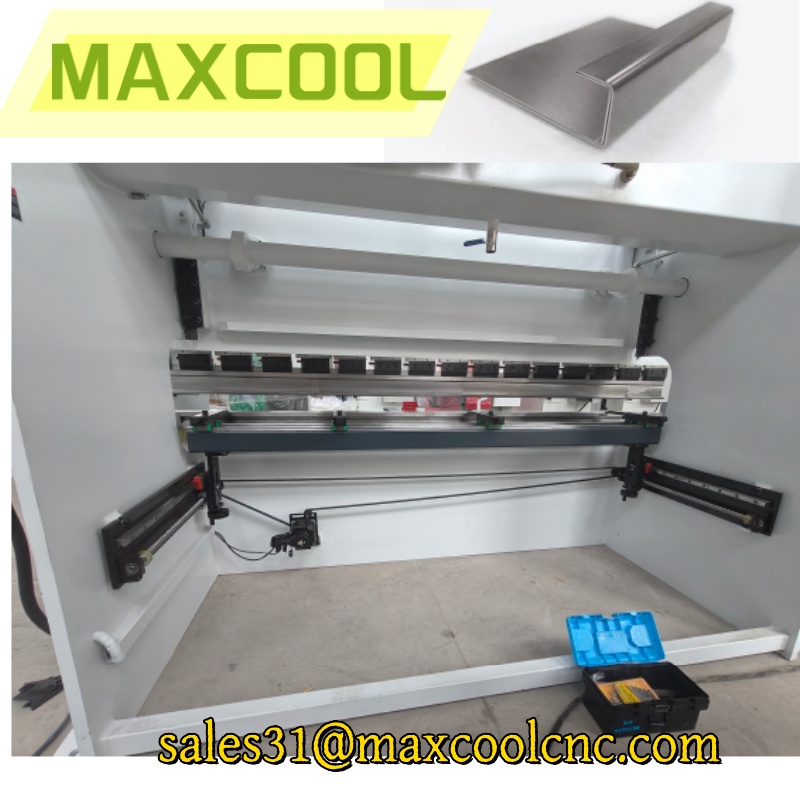 Hydraulic Sheet Metal Bender Press Brake - Prensa Hidráulica de 110 Toneladas com