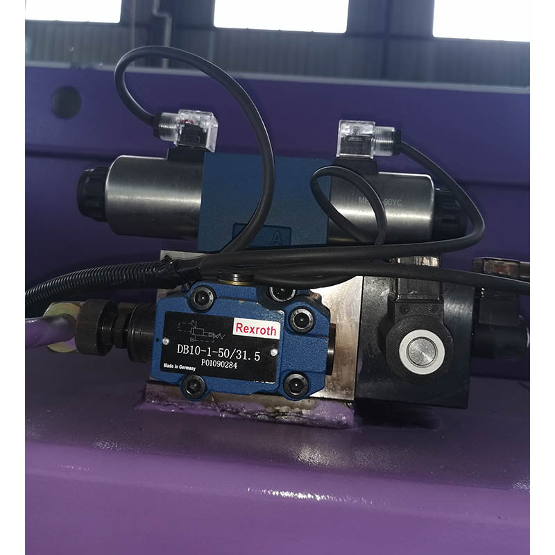 【Em Destaque】Prensa Hidráulica - Hydraulic Sheet Metal Bender Press Brake avaliação e preço