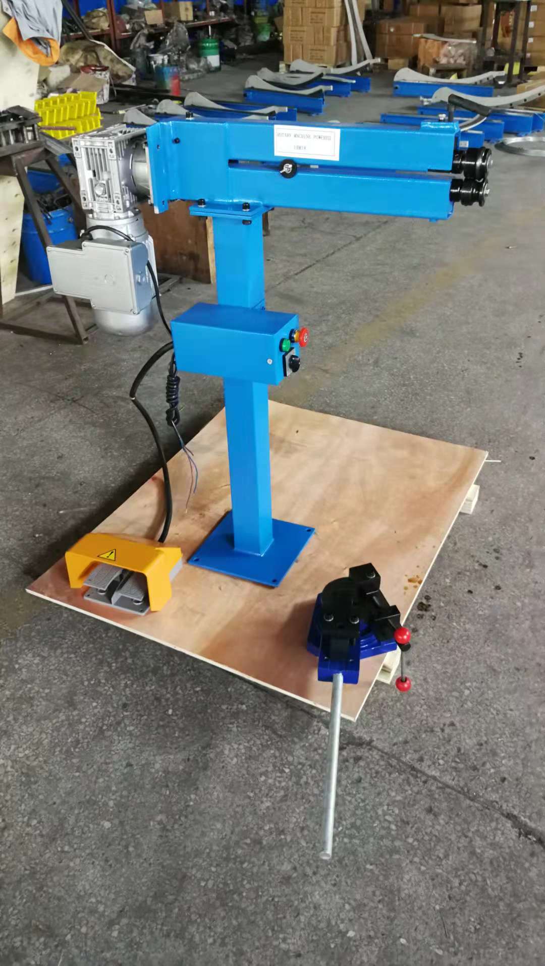 Máquina formadora rotativa man - Bead Roller Sheet Metal Forming Machine avaliação e preço